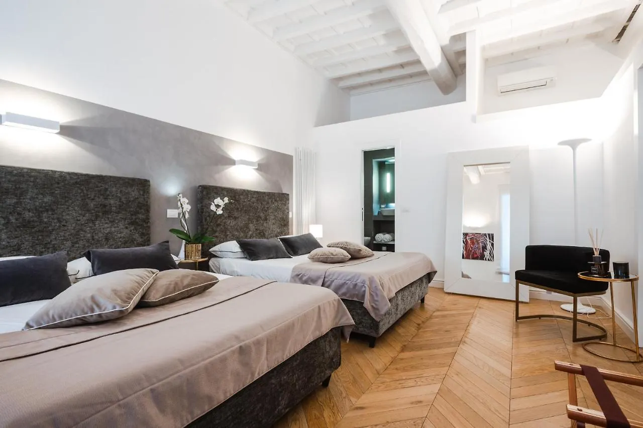 Ebl Luxury Home Roma 2*,  Italia